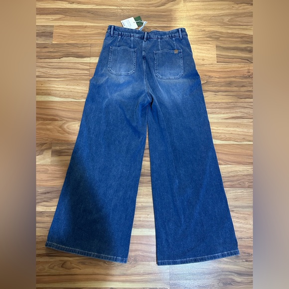 HALARA Flex Denim Woman’s Large- Tummy Control - Picture 7 of 8